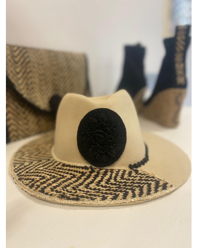 Sombrero Loletta  Modelo Intenzione